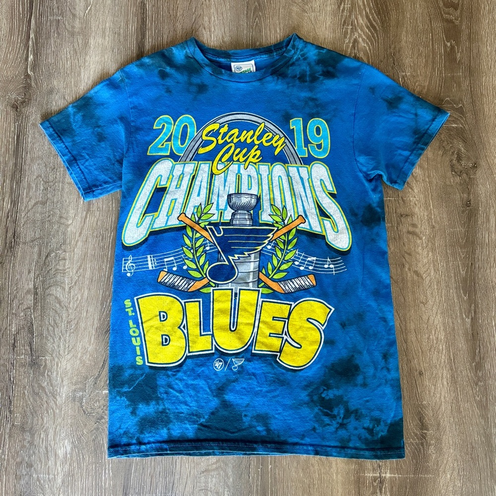 47 Brand St Louis Blues NHL Stanley Cup Champions Vintage Tubular Tie Dy…